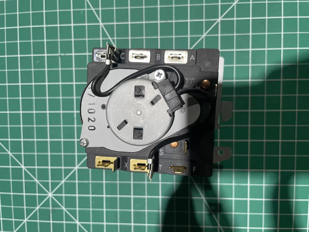 GE WE04X24550 234D2377P004 TMD14M30 Dryer Timer AZ130079 | KM787