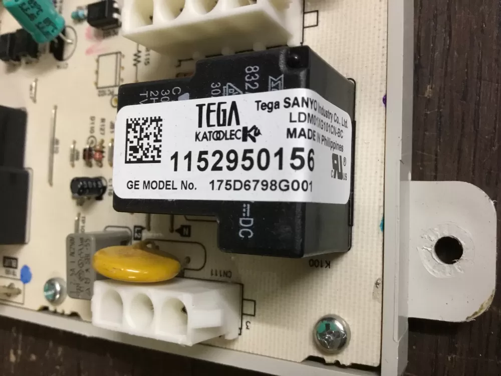 GE 175D6798G001 WE04M10011 Dryer Control Board AZ14847 | NR557