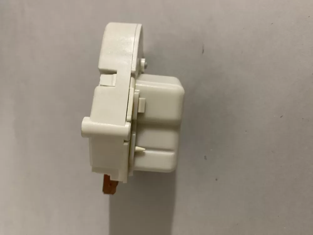 Whirlpool Kenmore W10822278 Refrigerator Defrost Timer AZ192708 | BK113