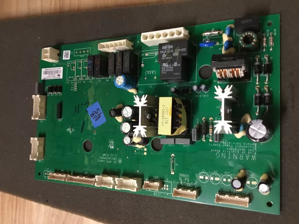 GE 197D8501G501 EBX1425P001 Refrigerator Control Board AZ99819 | NR95