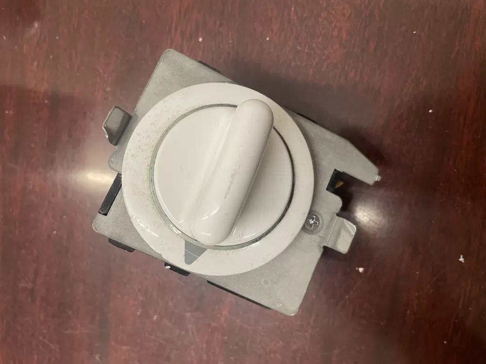 GE 572D520P021 WE4M271 Dryer Timer AZ30792 | KM293