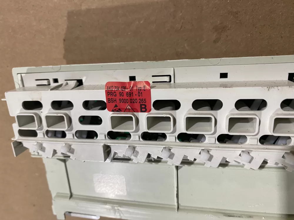 Bosch 9000020265 704428-01 Dishwasher Control Board AZ85008 | BK1179