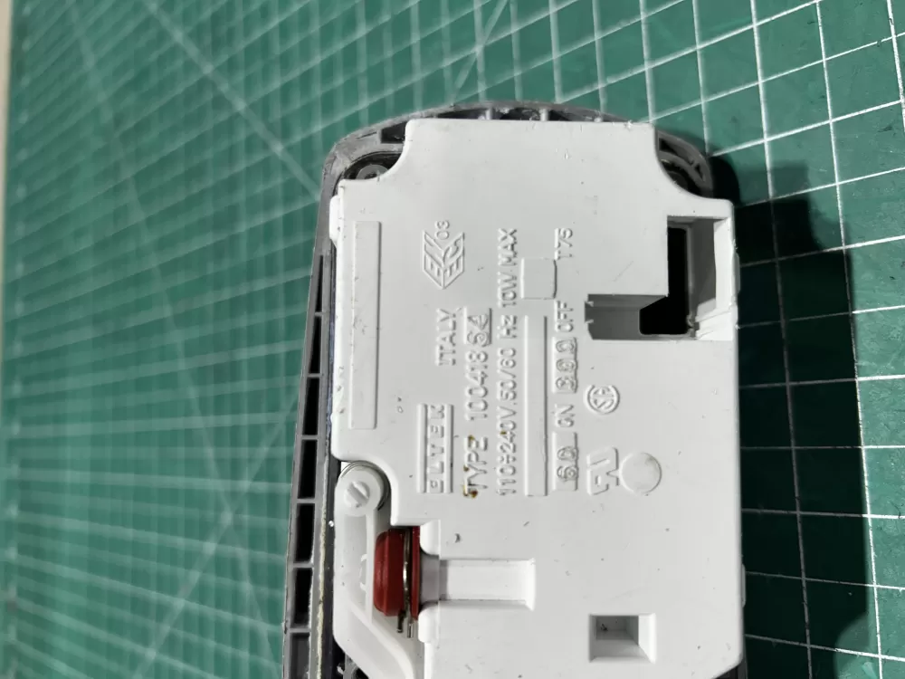 Maytag  GE 10041864 Dishwasher Soap Dispenser Cascade