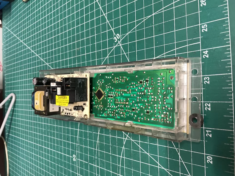 GE  Hotpoint WB27K10026 183D7142P001 WB27K10026-Black Range Control Board