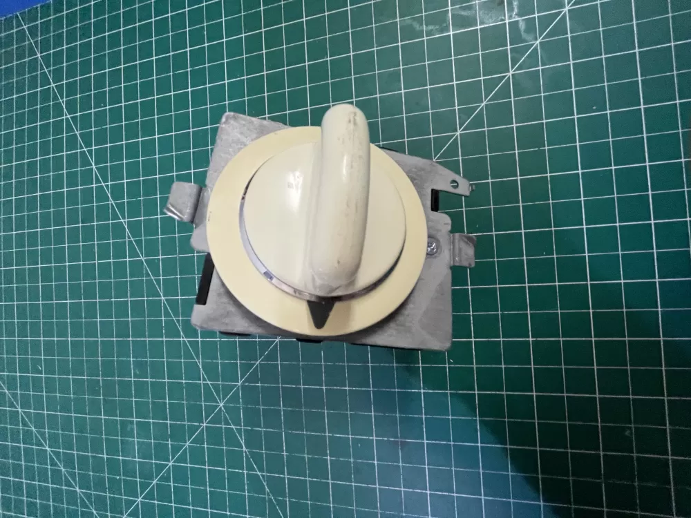 GE 572D520P033 WE4M334 Dryer Timer AZ184033 | KM2715