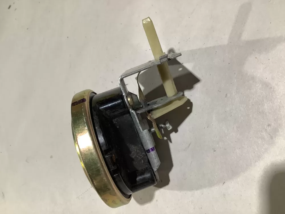 Whirlpool 738 848 2 Washer Water Level Pressure Switch AZ110968 | Sl139
