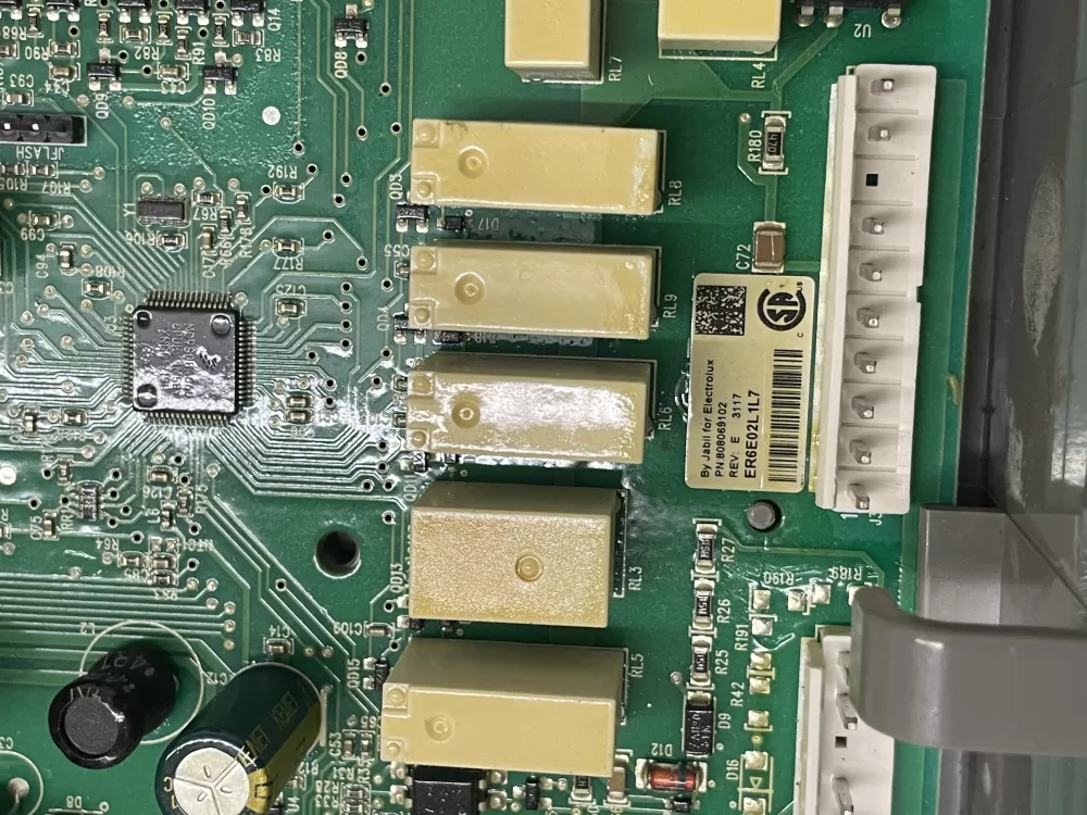 Frigidaire 808069102 5304522754 Refrigerator Control Board AZ34112 | KM1698