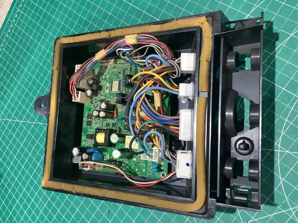 Frigidaire AP5607547 242115203 Refrigerator Control Board AZ185607 | AV517