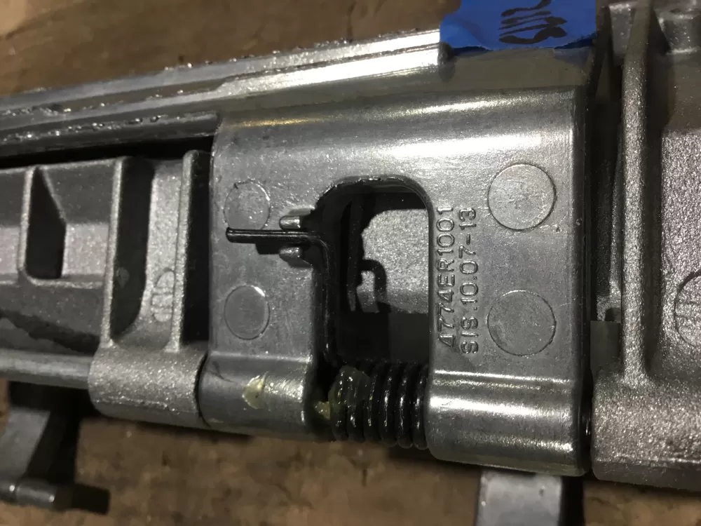 Kenmore 4774ER1001 Washer Door Hinge AZ96508 | Sl132