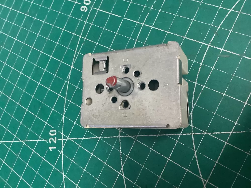 Frigidaire  Kenmore  Electrolux  Gibson  Tappan  Kelvinator  White Westinghouse 316436001  AP3885460  5304506425  1155395  316021501  AH1145040  EA1145040  PS1145040  QE21431245040  EA1145040  PS1145040  QE214312 Range Surface Element Switch
