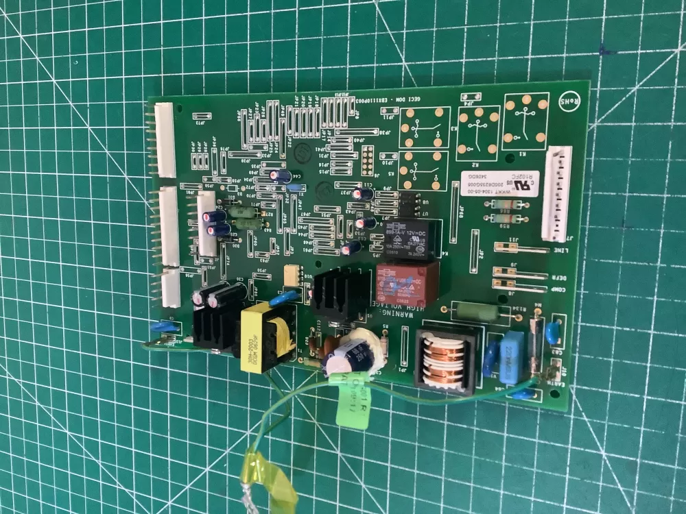 GE 200D6235G005 EBX1110P003 Refrigerator Control Board