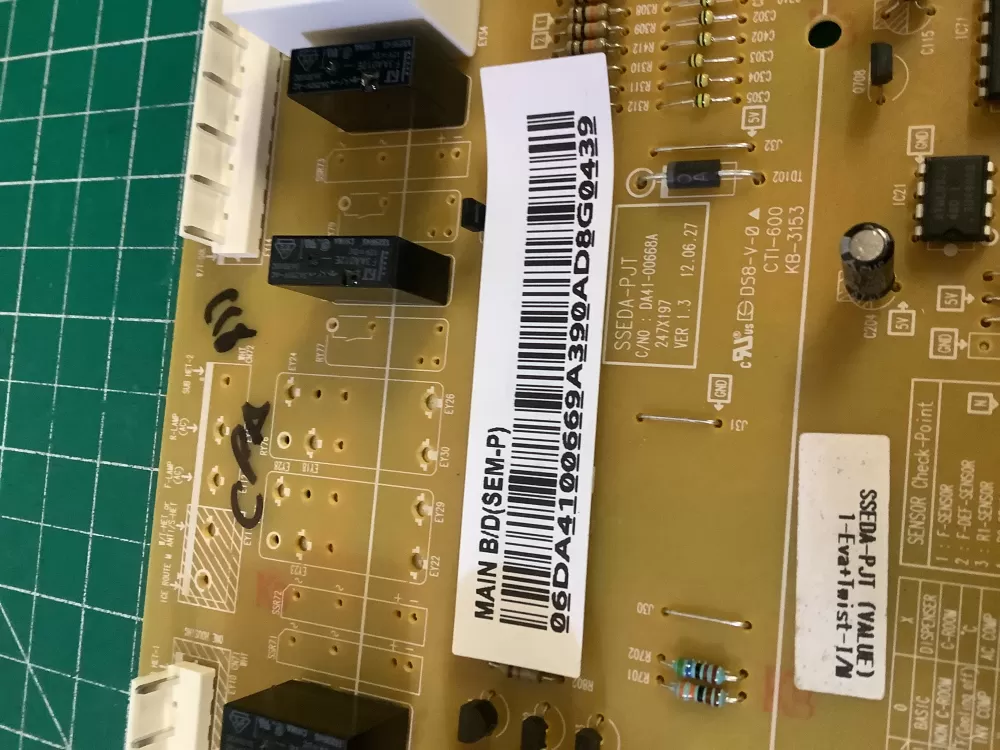 Samsung AP4909012 DA92-00055A Refrigerator Control Board AZ209975 | NR1041