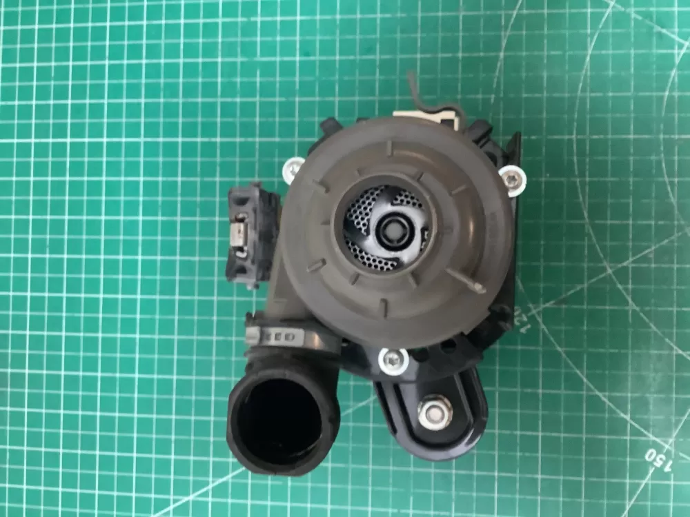 Maytag W10591556 Dishwasher Circulation Pump Motor AZ226413 | SLA143