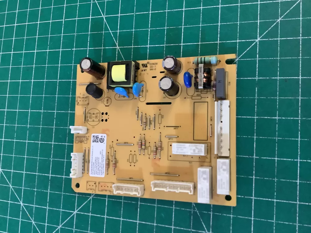Frigidaire A05191203ARC A15377501 Refrigerator Control Board