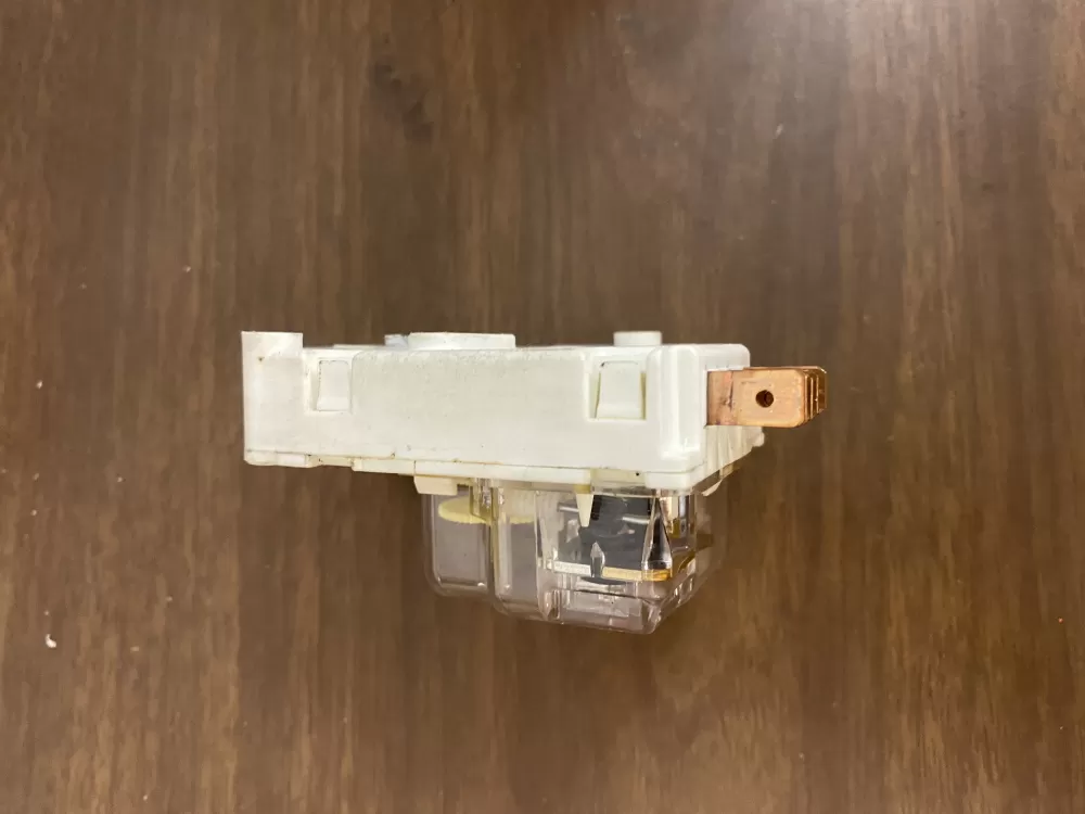 Frigidaire Kenmore AP2111929 12762 Refrigerator Defrost Timer AZ31086 | BK1668