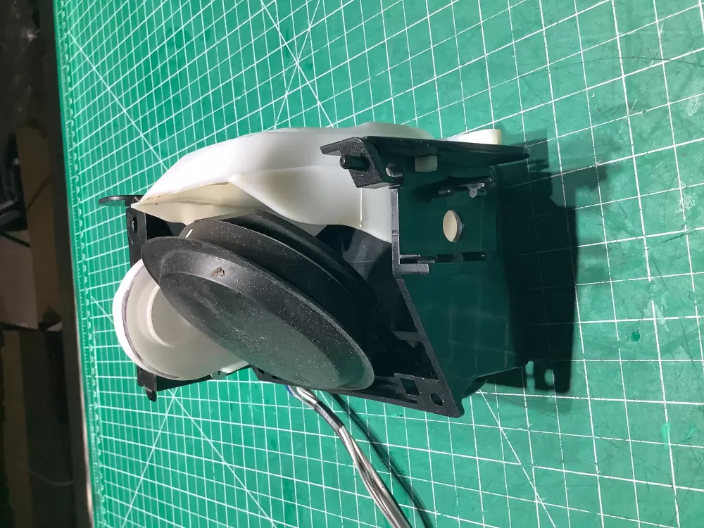 Samsung DA31 00079D Refrigerator Dispenser AZ146776 | SL264