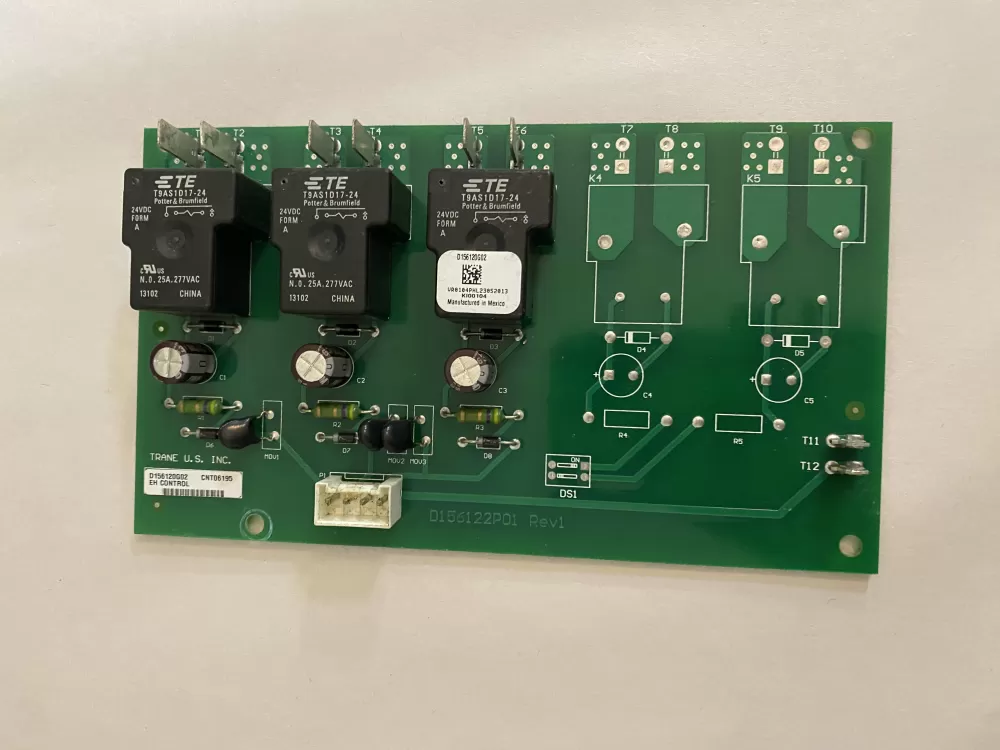 Trane  D156120G02  D156120g02 EM Heat Control Board