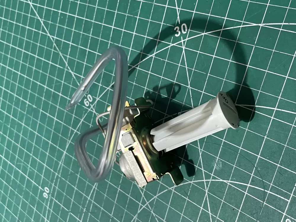 Kenmore  Hotpoint  General Electric 521194-54  AP5806677 WR09X0547 WR09X10027 WR09X10042 WR09X10109 WR09X10133 WR9X10042 WR9X547 WR09X20002 PS9493106 Refrigerator Thermostat Cold Control