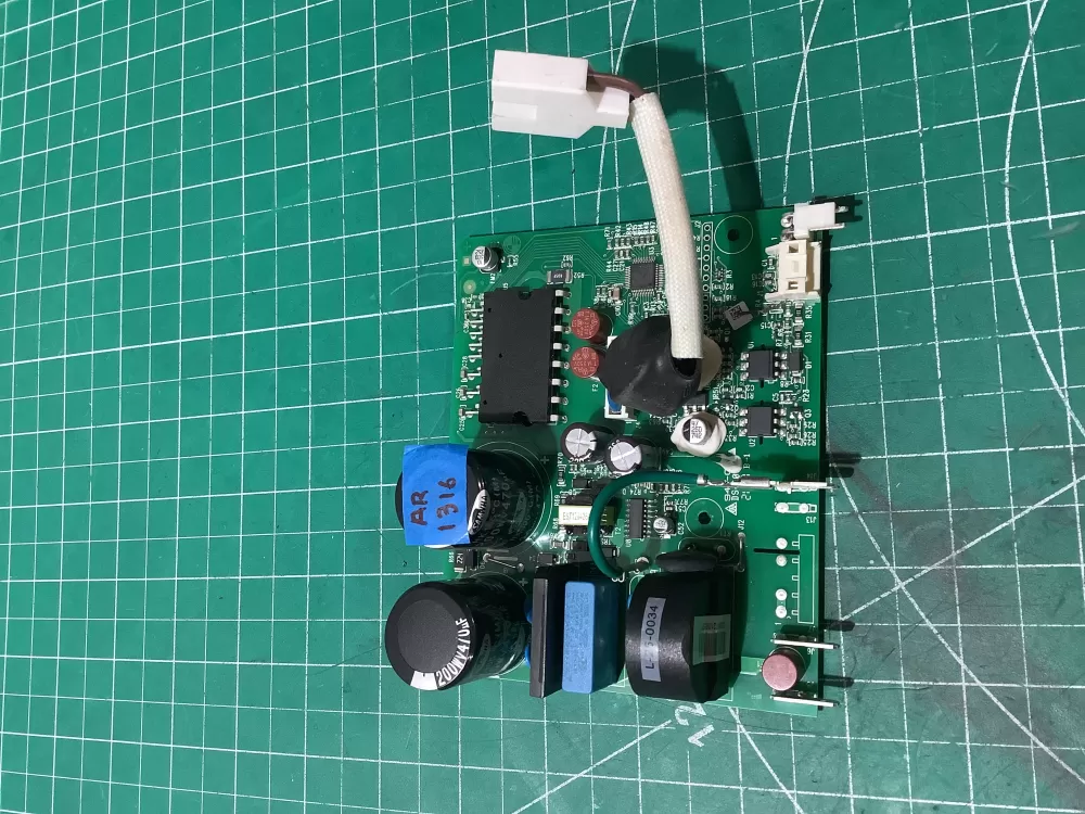 Crosley  Electrolux  Frigidaire  Kenmore 241577508  808364712  808364721  241577511  33532531-  533532531  0263_00021  ELUR241  8083183-03  8083183  2016/29  NO.:8083643-03/D  6G011900  ESFE010102  8083643-03 Refrigerator Control Board