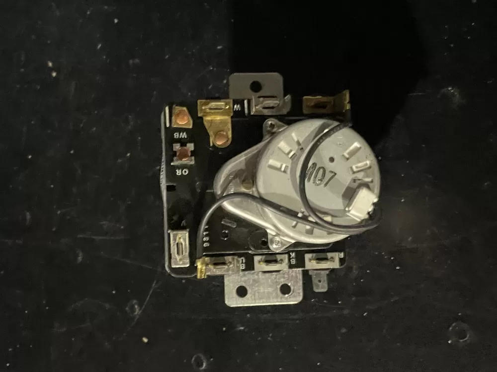 Whirlpool  Maytag  Roper  Estate 8299765 WP8299765 PS11745790 Dryer Timer Control
