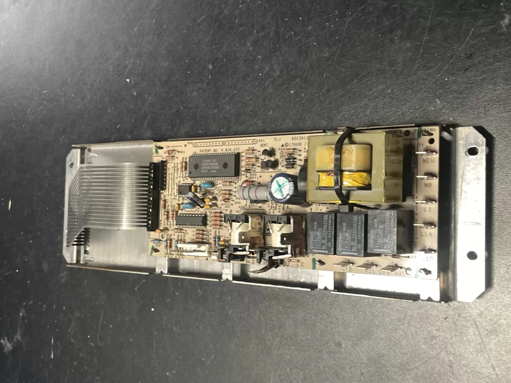 Whirlpool  Jenn-Air WP5760M302-60  AP6009796  5760M302-60  1534555  74006131  74008207  74009314  PS11742969  8507P129-60  00N20136273 Range Control Panel