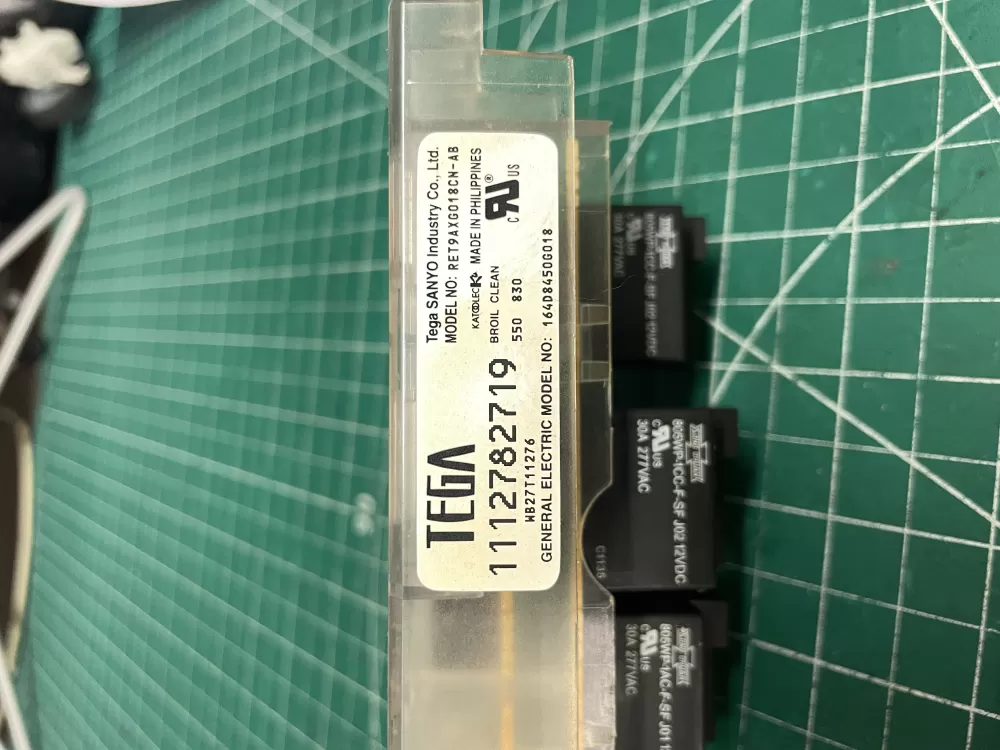 GE 164D8450G018 WB27T11276 Range Control Board AZ211150 | Wm1725