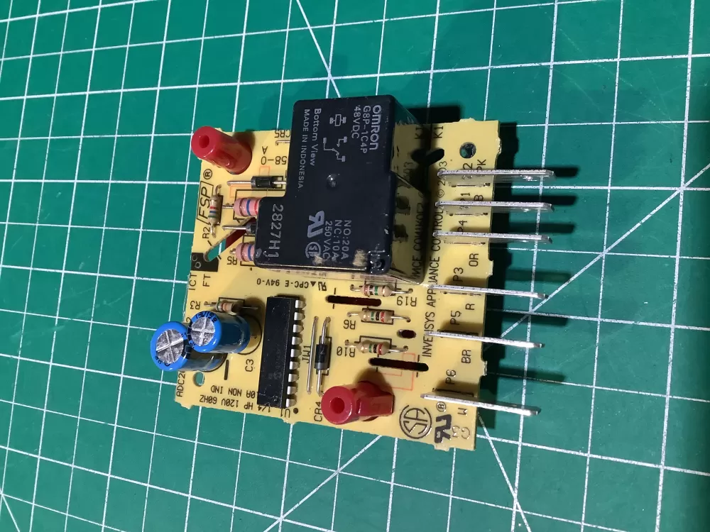 Whirlpool 4388932 2303824A Refrigerator Defrost Control Board  AZ135897 | NR2347