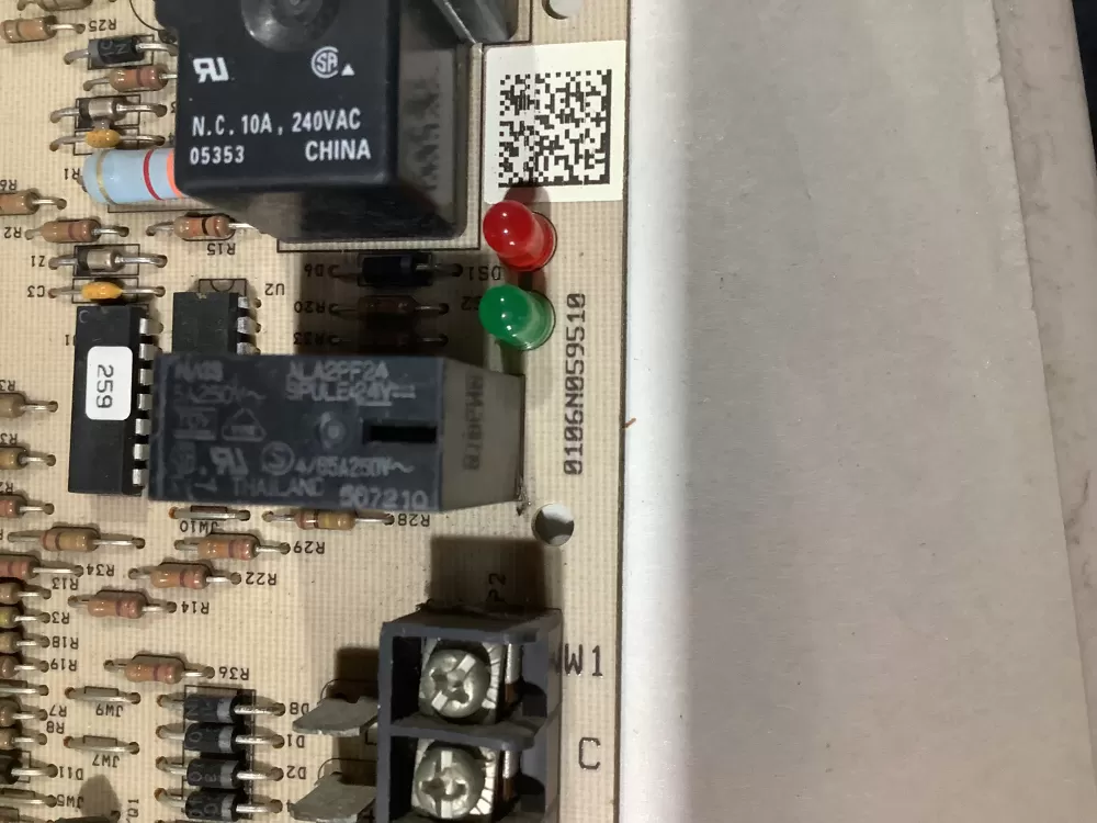 Lennox 1084-851 Furnace Control Board AZ102313 | AV1358