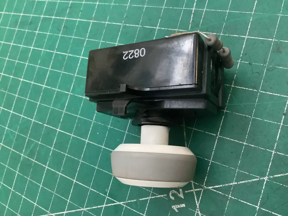 Maytag Whirlpool 8578352 Dryer Temperature Switch AZ217952 | SLA157