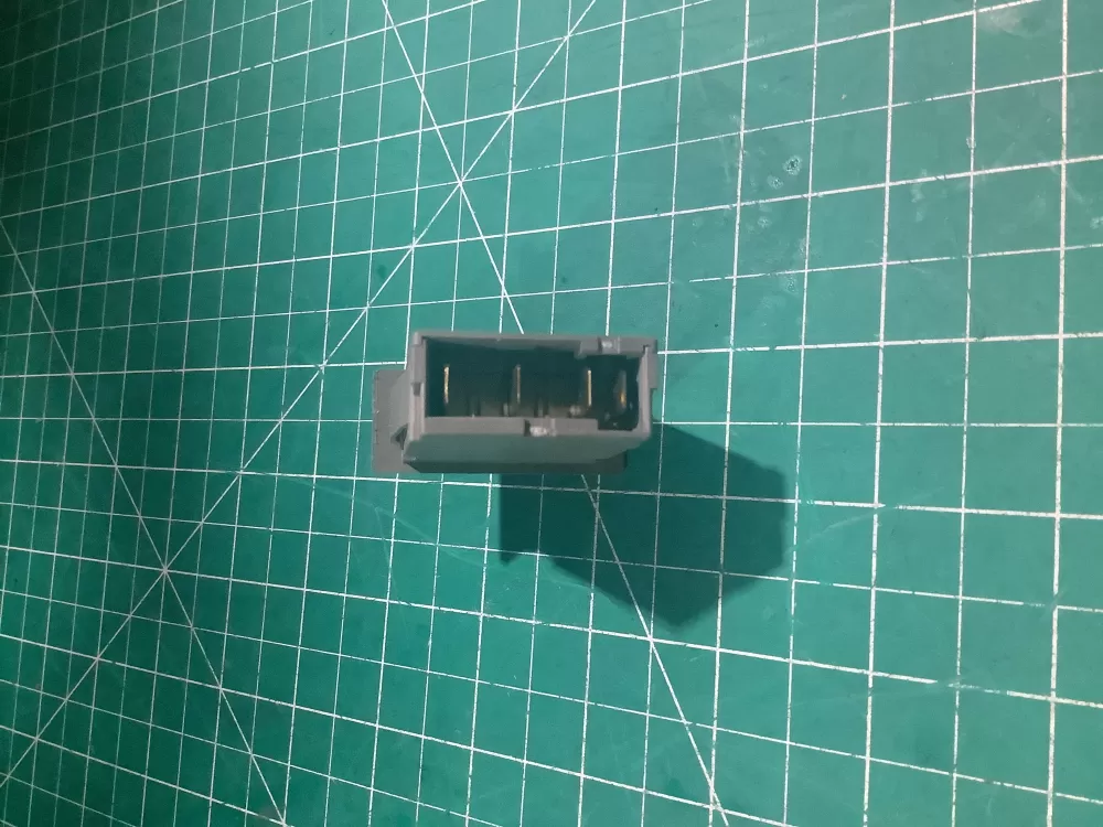 Frigidaire 241835505 Refrigerator Door Light Switch AZ142981 | SL278