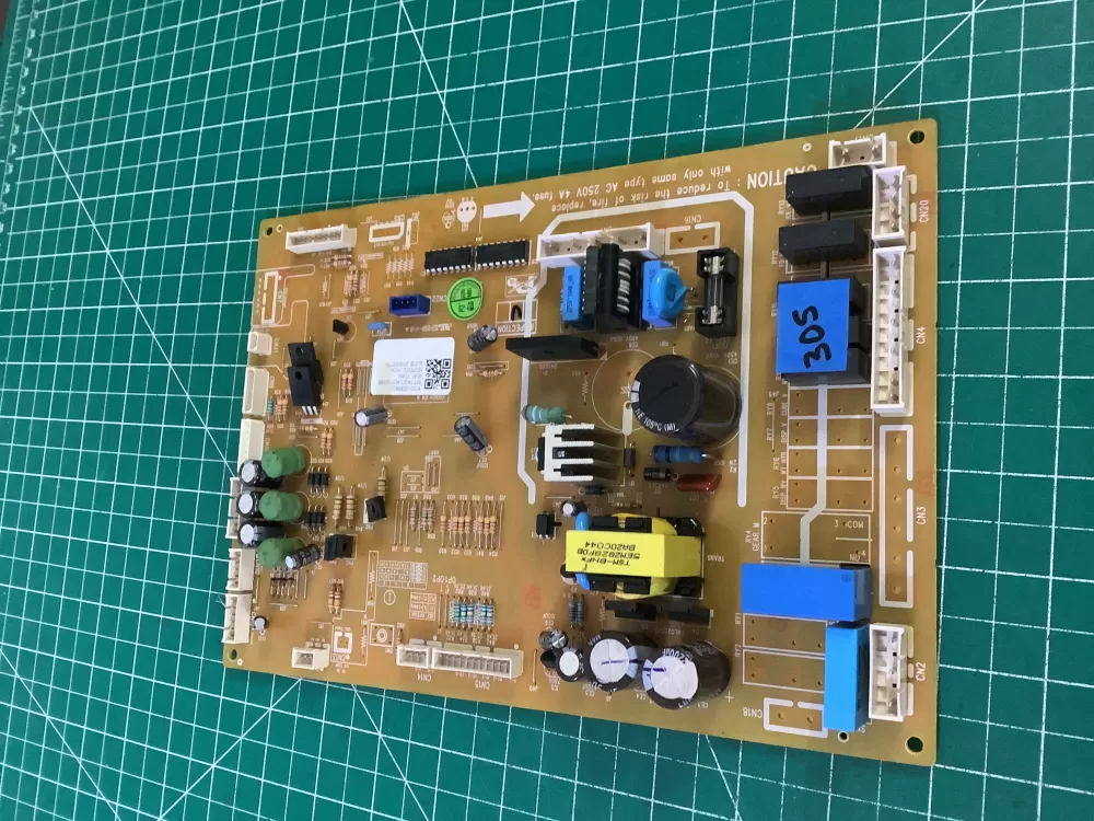 Kenmore 40301 0063422 00 Refrigerator Control Board AZ196296 | NR305