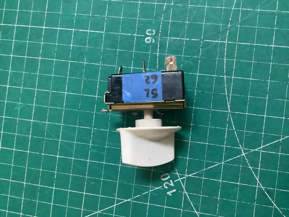 GE 572d437p009 We4m403 Dryer Electric Switch AZ220606 | SLA62