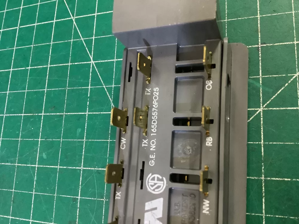 GE Kenmore 165D5576P027 Dishwasher Push Button Switch AZ185413 | NR2720