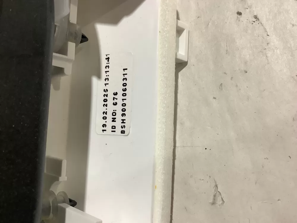 Bosch Evaporator Fan Motor - 11023751 AZ184935 | SL8