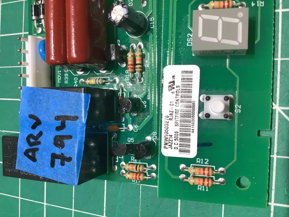 Whirlpool Maytag W10503278 Refrigerator Control Board AZ154375 | ARV794
