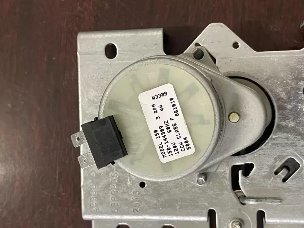 Wolf 800263 Built-in Oven Door Latch AZ38869 | KM325