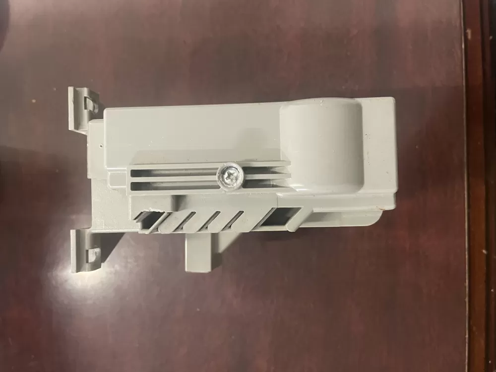 GE Refrigerator Control Board - Part # VCC3 1156 01A 02 AZ42425 | KM1740