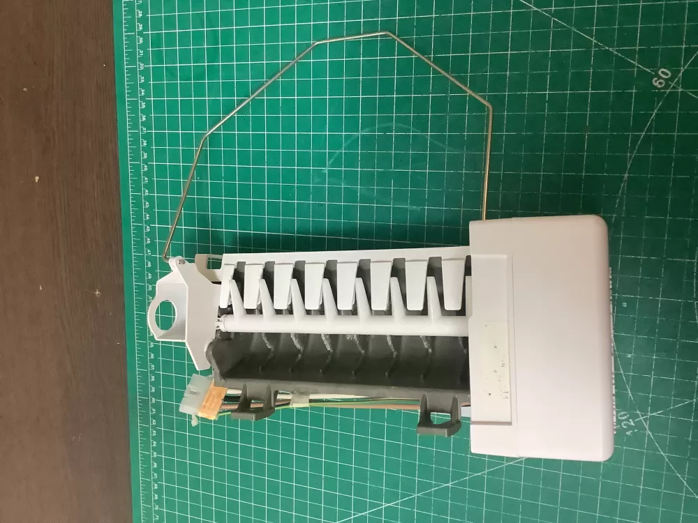 Whirlpool 62840045 Refrigerator Ice Maker Assembly AZ226860 | SLA134