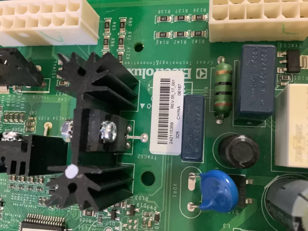 Frigidaire 242115359 Refrigerator Control Board Circuit AZ196266 | NR305