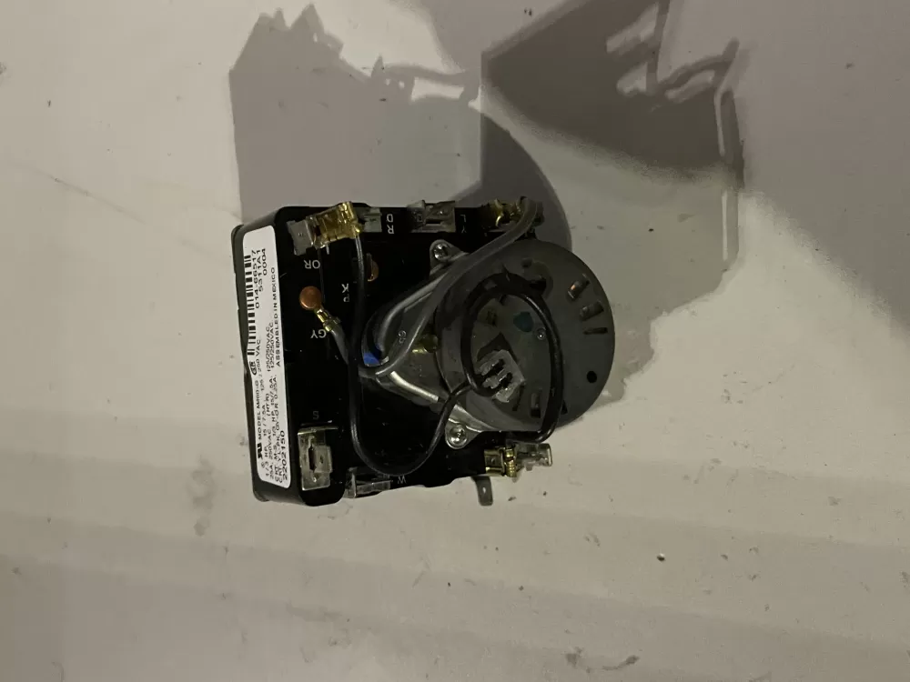 Whirlpool  Maytag  Magic Chef  Admiral 2202150 WP37001240 Dryer Timer