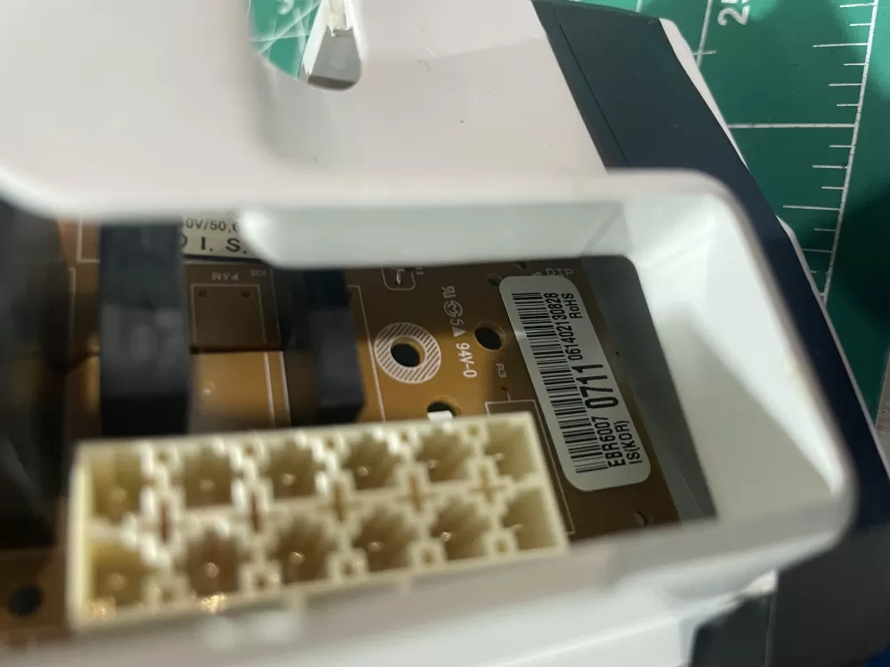 LG EBR60070711 Refrigerator Control Board AZ192598 | Wm378