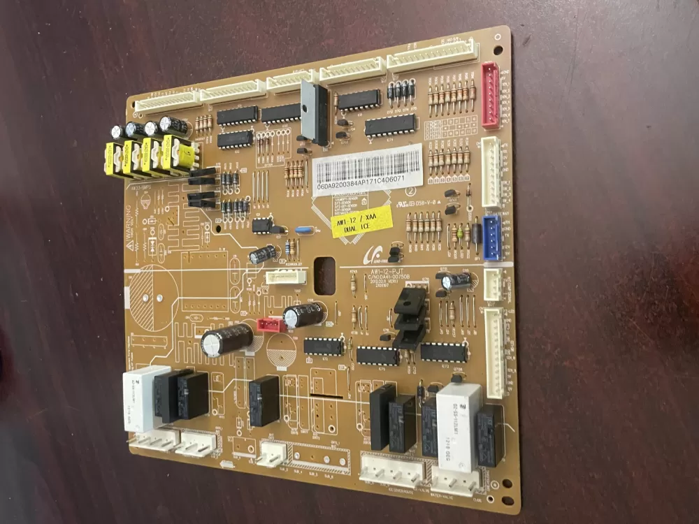 Samsung DA92 00384A Refrigerator Control Board AZ93445 | Wm604
