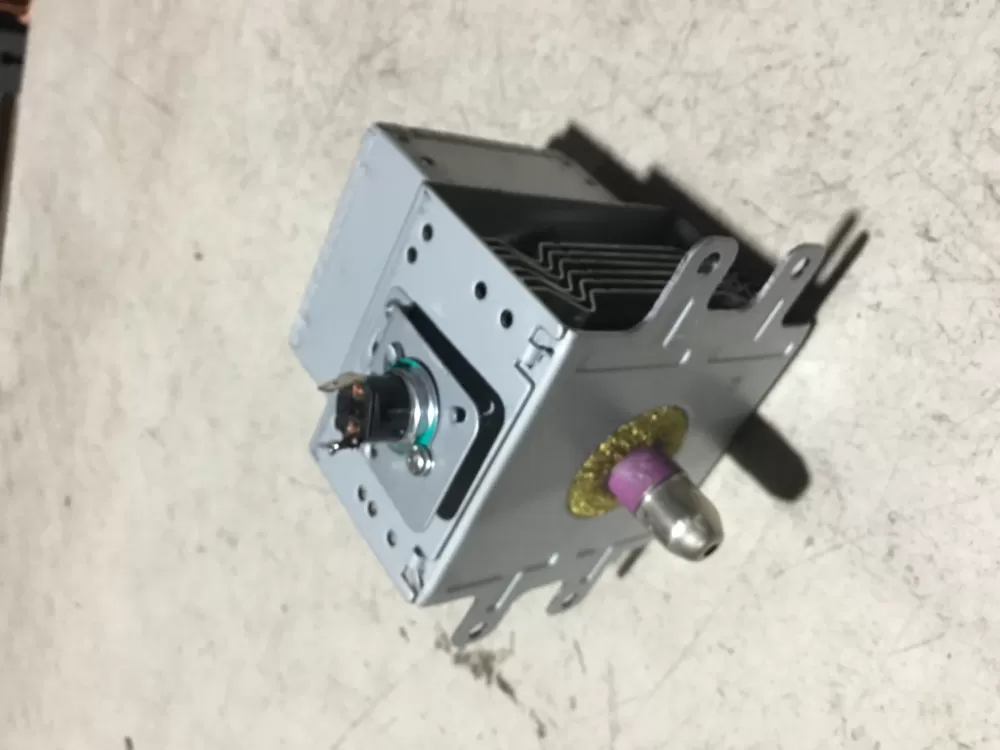 Whirlpool J4Z57WQNA000LKL Microwave Magnetron AZ73965 | Sl126
