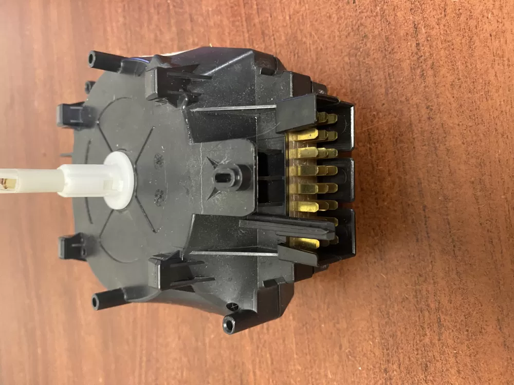 Whirlpool  Admiral  Roper  Estate AP6016888 W10199989 WPW10199989 PS11750181 Washer Timer Control