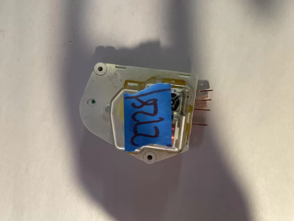 Frigidaire Kenmore AP2111929 12762 Refrigerator Defrost Timer AZ198347 | KM2728