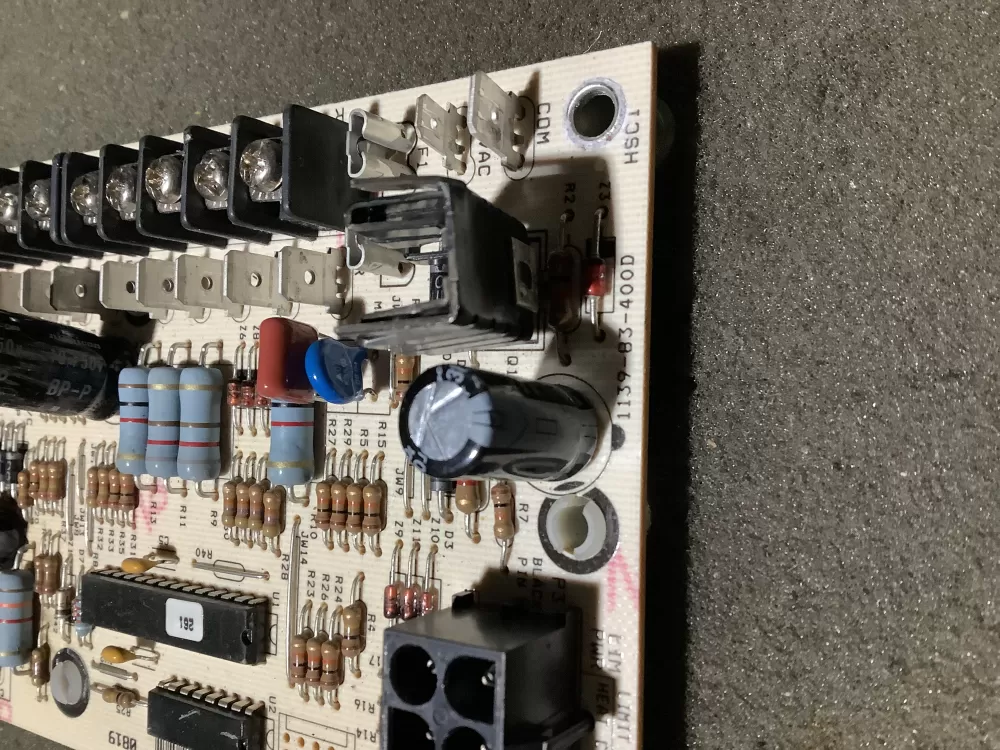 York Coleman Luxaire 1139 400 Furnace Control Board AZ112502 | NR2120