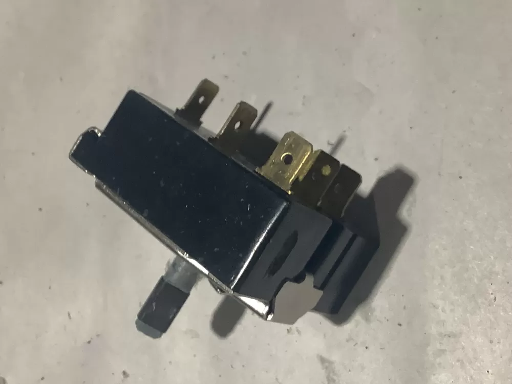 GE WE4M407 Temperature Sensor Switch AZ131731 | Sl191