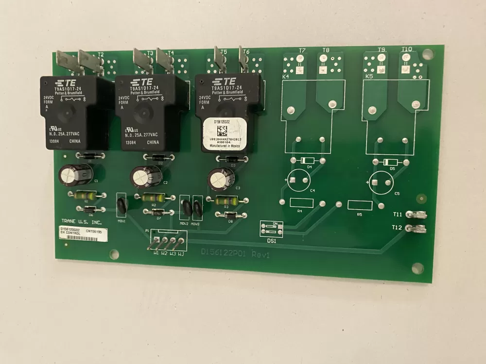 Trane  D156120G02  D156120g02 EM Heat Control Board