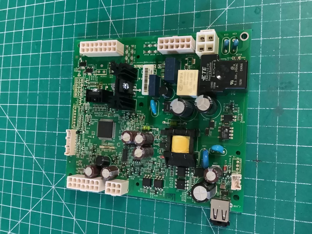 Frigidaire 5304497976 Refrigerator Main Control Board AZ223954 | NR443