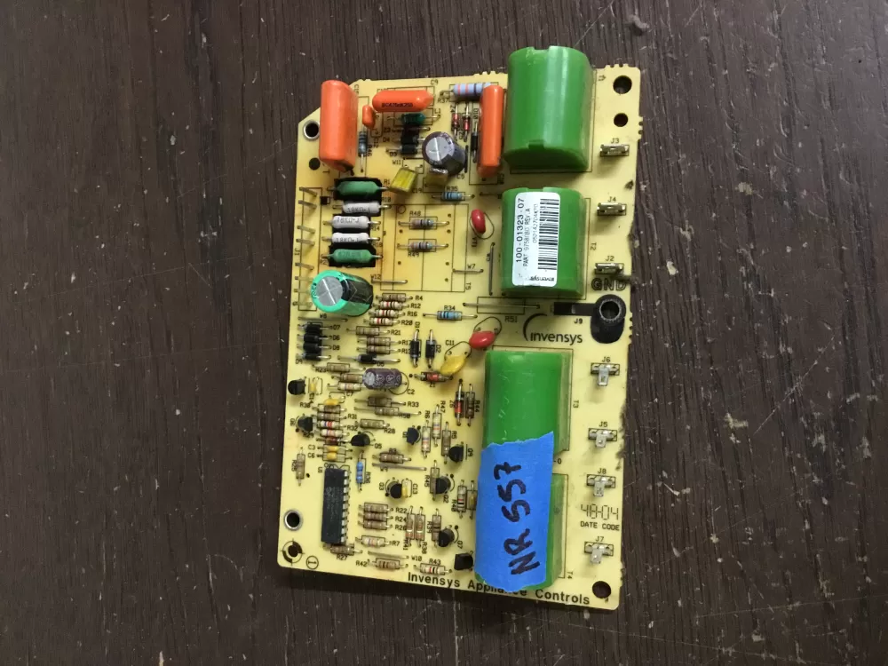 Whirlpool Amana 100 01323 07 9758080 Range Control Board AZ14805 | NR557
